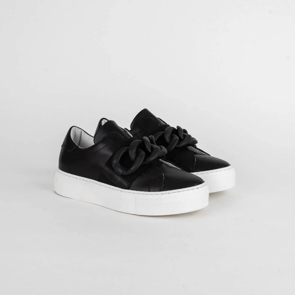 sneakersi dama talpa groasa, piele neagra, lant devorativ